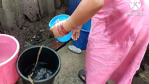 Horny Indian beauty in the yard with her shaved pussy