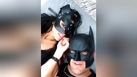 Slutty brunette babe gives a really nice homemade vid