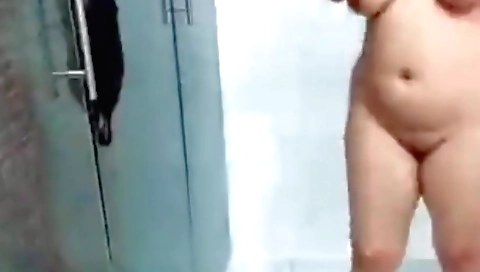 Indian brunette with a nice body is fucking with a guy