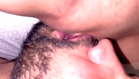 Amateur hd sex video with a woman sucking her boyfriend's dick