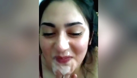 Bhabhi indian beauty getting fucked in her mouth in this vid