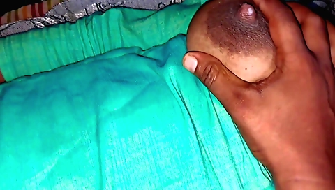 Indian girl gives a great blowjob to her boyfriend