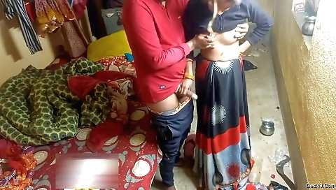 Indian girl 25+ fucks her boyfriend in front of camera