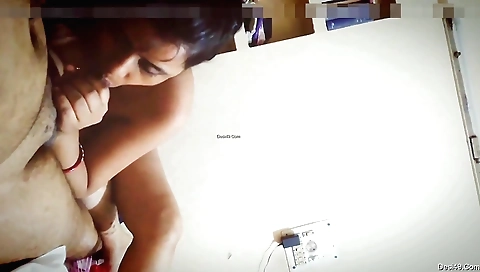 Brunett takes my face and sucks my dude and gets a face