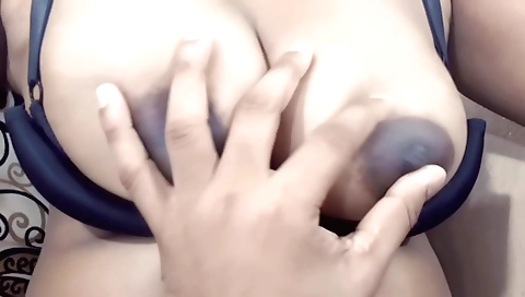 Amateur anal sex with hairy pussy made wet with cum