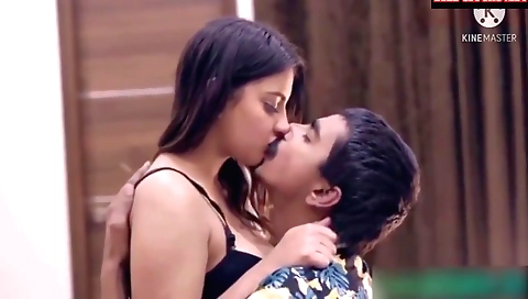 Indian brunette gets naked and she shows off her sexy body