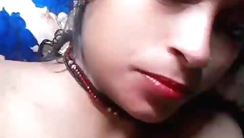 Indian amateur video showing hot pussy play with clit