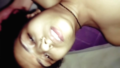 Indian teen sex video with a nice look on her face