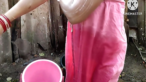 Beautiful girl with a nice face is having a nice massage