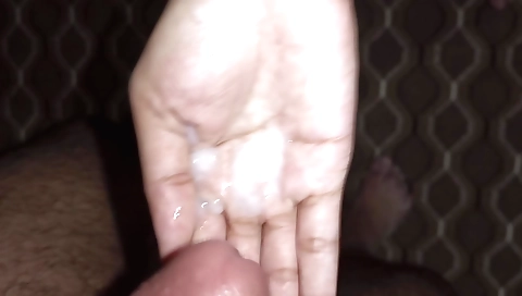 Girlfriend fucked in all the way by the missionary