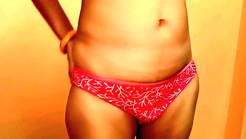 Indian teen gets fucked by her stepbrother in the bedroom