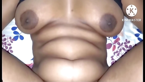 Amateur brunette wife makes it a big creampie for boss