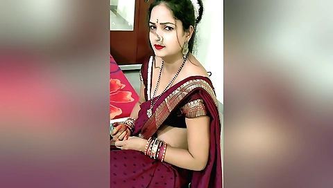 Indian amateur solo video with a brunette girl on the bed