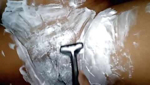 Amateur fetish video with hairy girl in a white t-shirt