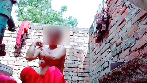 Amateur indian girl with a sexy body and a hot pussy