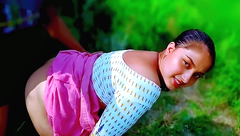 Indian pornstar with a natural body giving a blowjob