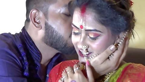 Indian Young Old Wife Night First Time Sex With Honey Moon