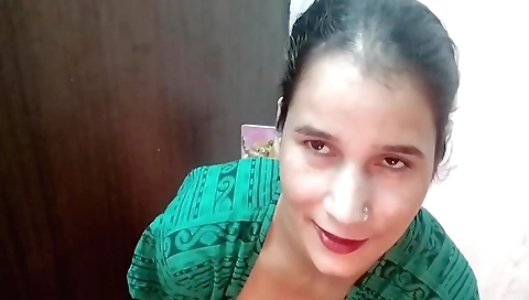 Stepmother is a hot chick with a sexy body and a beautiful body