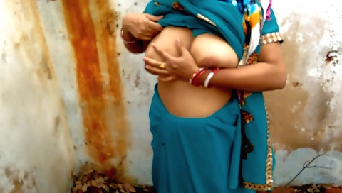 Indian blonde pissing in the forest with her stepmom