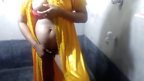 Hot indian stepmom video and her stepson in homemade video