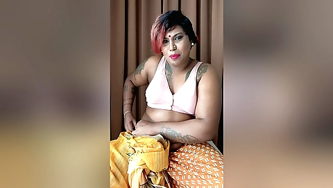 Chubby teen with tattoos and a nice body in sexy amateur porn clip