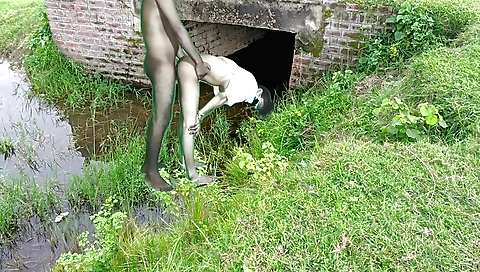 Hottest amateur brunette is fucked outdoors on a hill