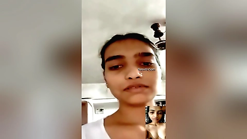 Indian solo chick gets filmed on webcam with her booty