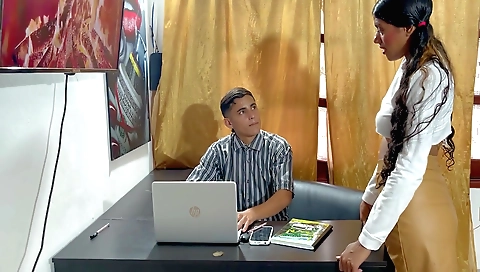 Amateur brunette secretary seduces me in her office