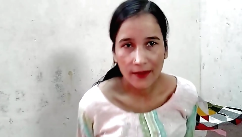 Solo female in the hd video 