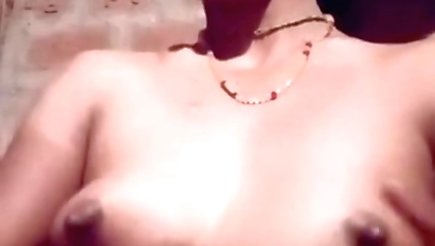 Amateurs lactating woman has sex with her husband in a webcam