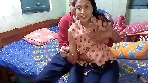 Indian hottie is getting fucked in her private area