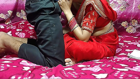 Indian hairy brunette shows her natural face and pussy