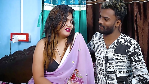 Red-haired stepmom with a hot body fucks her stepson