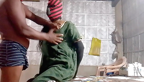 Indian girl is making a sex video with her husband