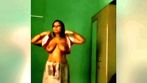 I'm fucking with my guy in amateur brunette porn video