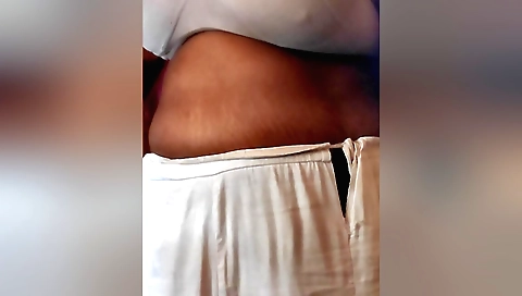 Sexy and big boob indian solo video with a sexy babe