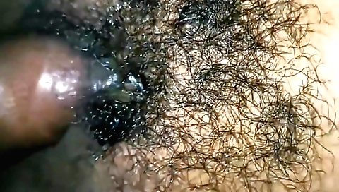 Indian babe and her boyfriend do something in the bedroom