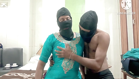 Indian massage with a hot student and a nice doctor