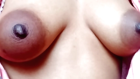 Indian girl enjoys the freedom of solo female porn