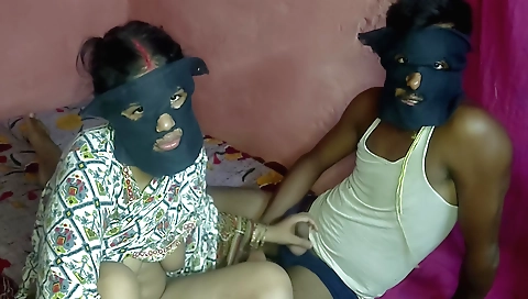 Amateur brunette in leather bra and panties handjob