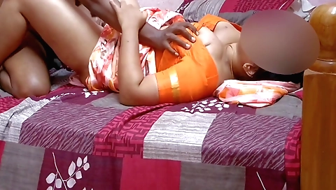 Indian teen 18+ with small tummy gets fucked in the bedroom