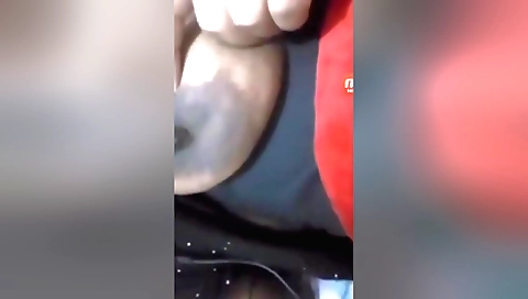 Indian beauties boobs on webcam show her big boobs