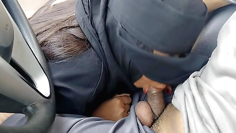 Indian brunette gets fucked in front of the webcam