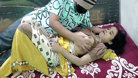 Indian girl shows us her shaved pussy on the hd porn movie