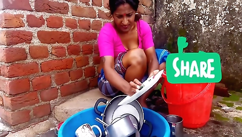 Amateur wife gets dirty with her stepmother's boss