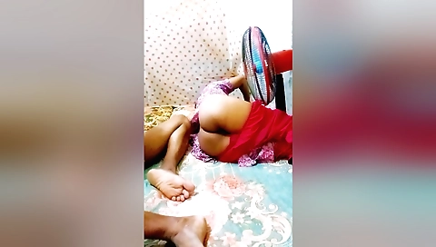 Bangladeshi digital stylist makes you really happy