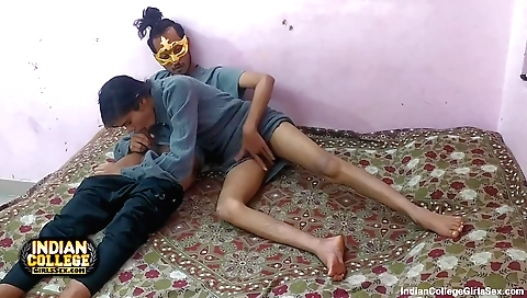 Brunette girl is getting fucked in her pussy in homemade vid