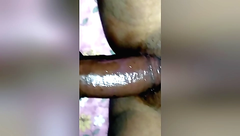 Indian bhabhi fucked on webcam and made it in amateur video