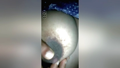 Amateurs stepsister an stepbrother is playing with pussy