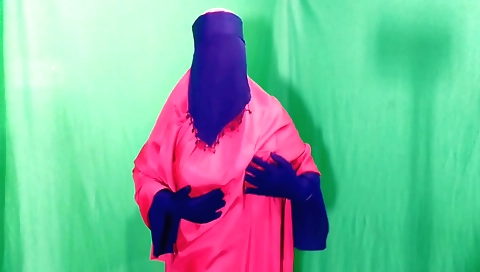 Indian housewife enjoys the night with her house servant